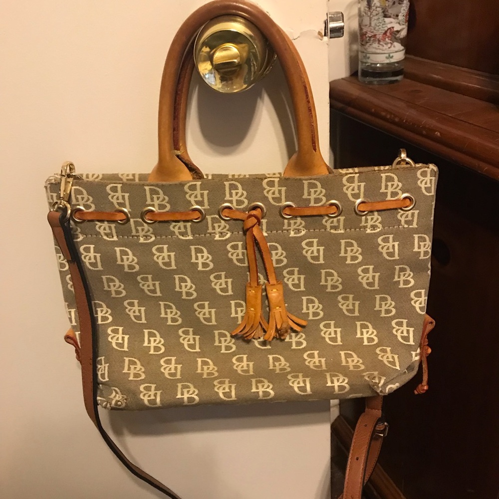 Dooney & Bourke
